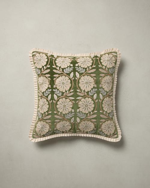 Helly Pillow